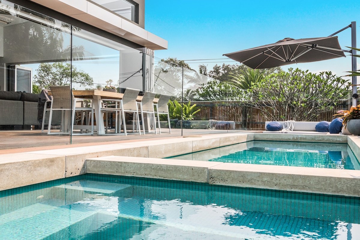 Elevation – Heated Pool & Hot Spa (no extra fees) gallery image 5