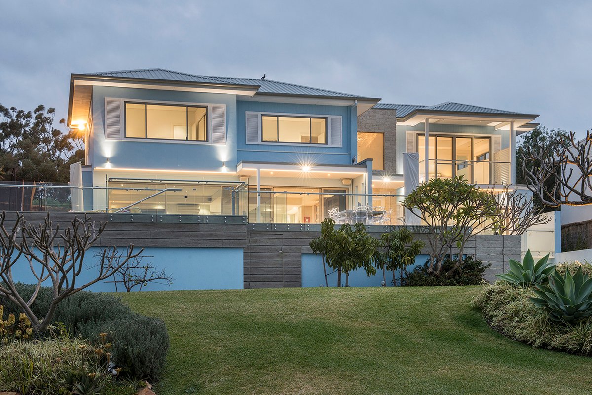 Eagle Bay’s Luxury Ella Estate