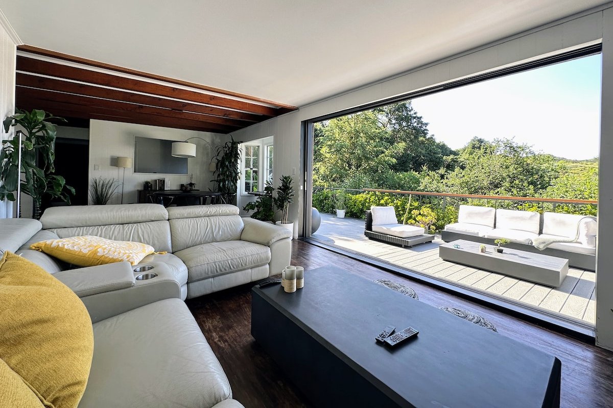 Tranquil & Secluded Retreat in Topanga gallery image 5