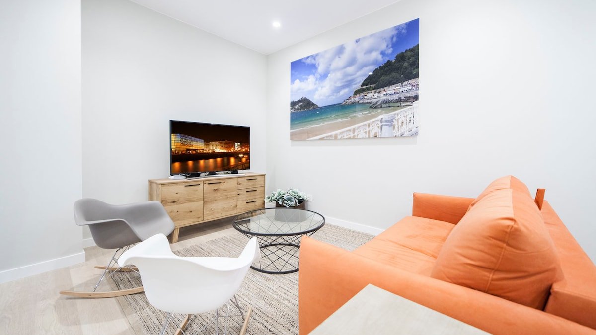 CHIC & CENTRAL DESIGN APART 5 PAX ! 3 BEDROOMS gallery image 2