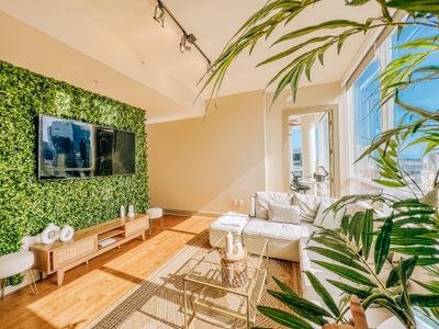 Modern Sky Oasis in Downtown SD