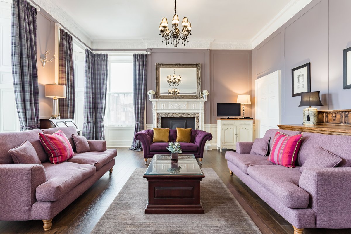 Majestic Georgian Flat in the Historic City Centre