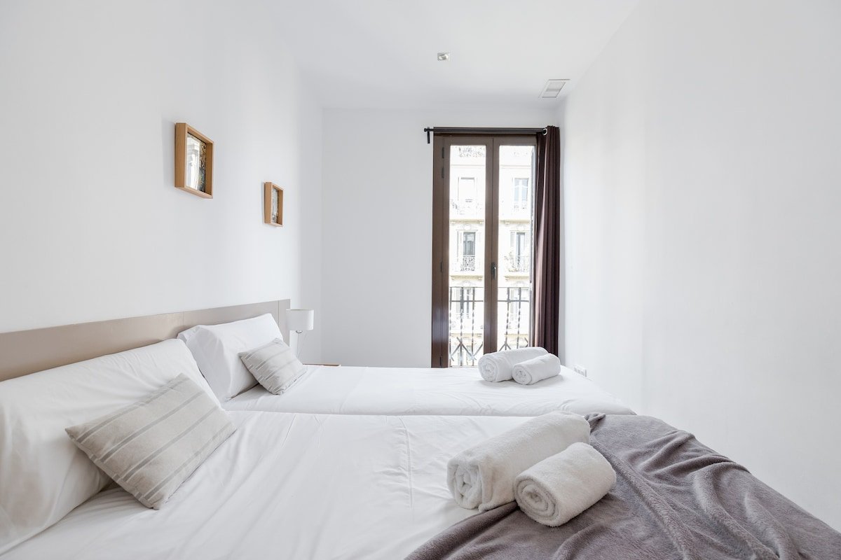 Superior 4 Bedroom Apartment (B1,2,3,4,5) gallery image 5