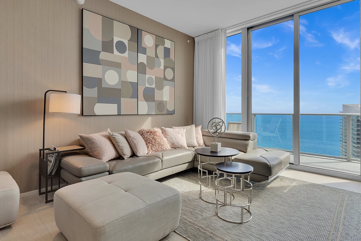 5 ★ PH BREATHTAKING Ocean View Brand New 2BR/BTH