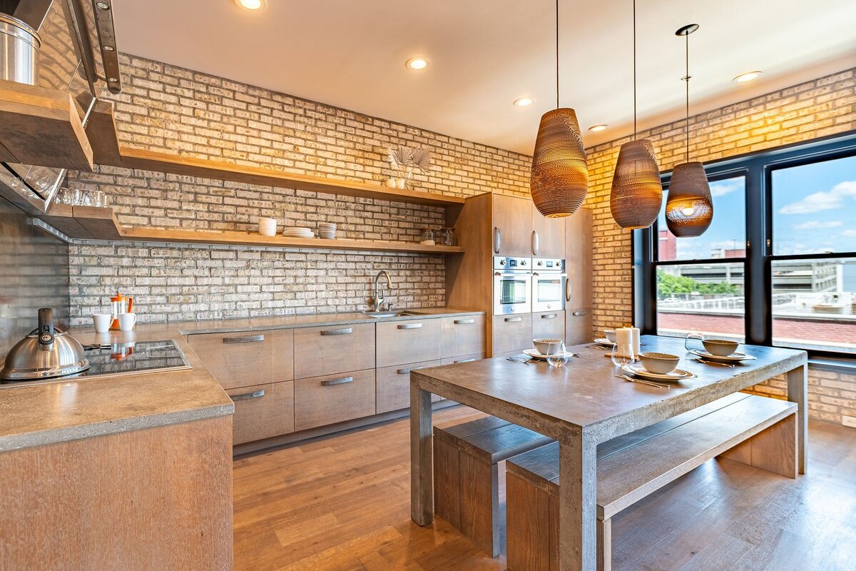 Downtown Penthouse +Biltmore Pass, Pet-Friendly gallery image 5