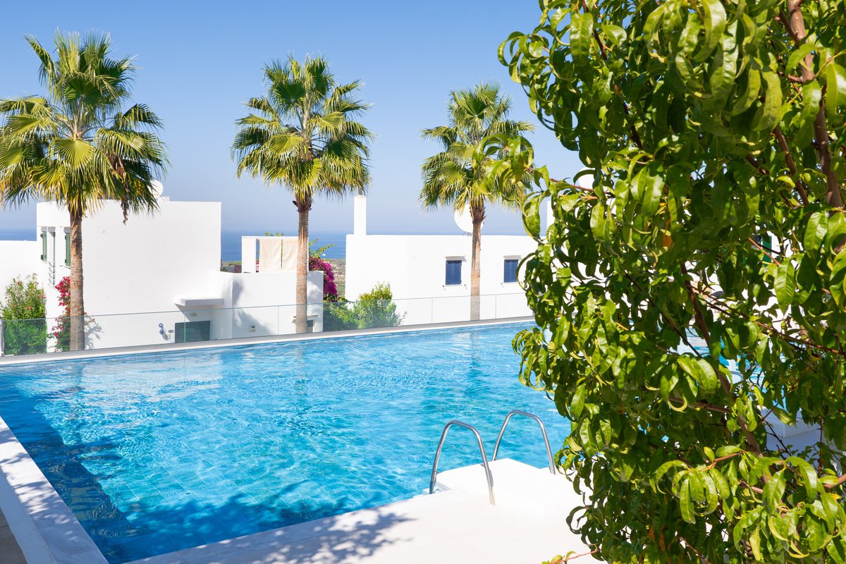 Villa Lira – The Hidden Gem Above the Sea