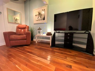 A3~Free Parking+9 bed/sofabed+Balcony~100WalkScore