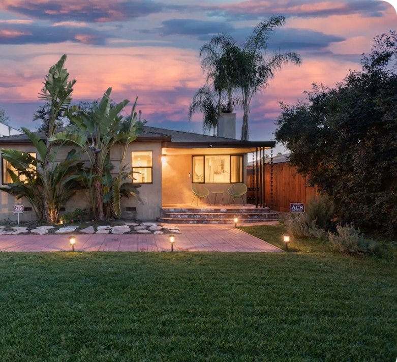 Stylish Casa by Universal|Free Parking+EV Charger gallery image 3