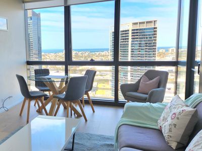 Classic 2 Bedroom with Lovely Bay Views