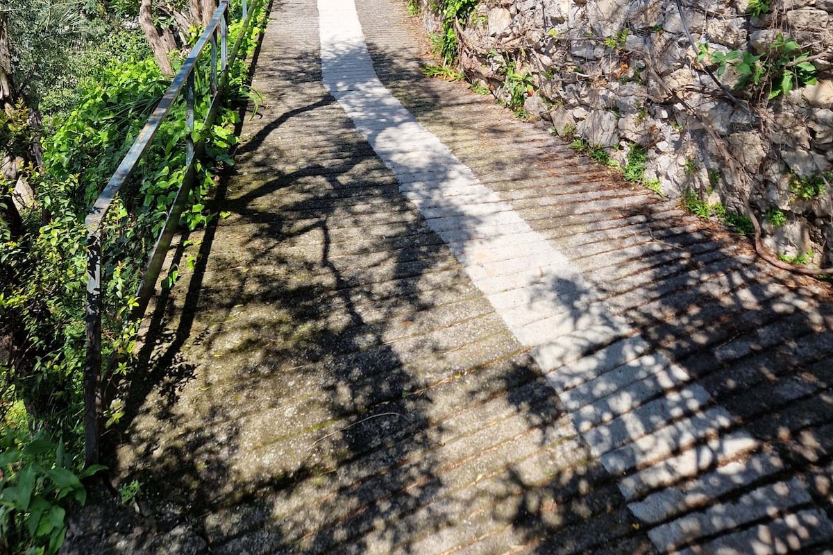 Luxury Villa, Direct Sea Access gallery image 3