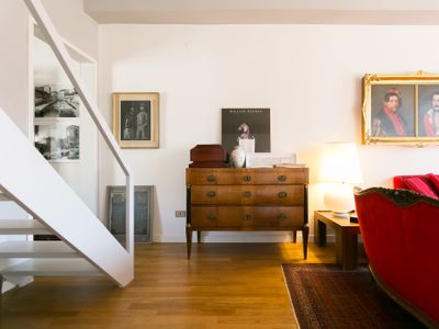 Charming Nest, Central, Fiber-Optic