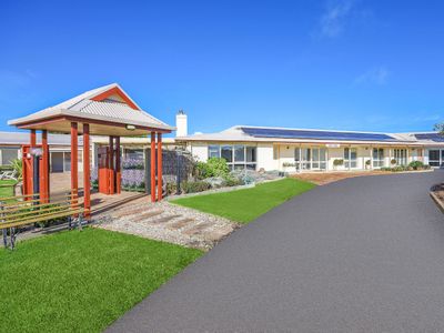 Logans Beach Apartments – The Beach House