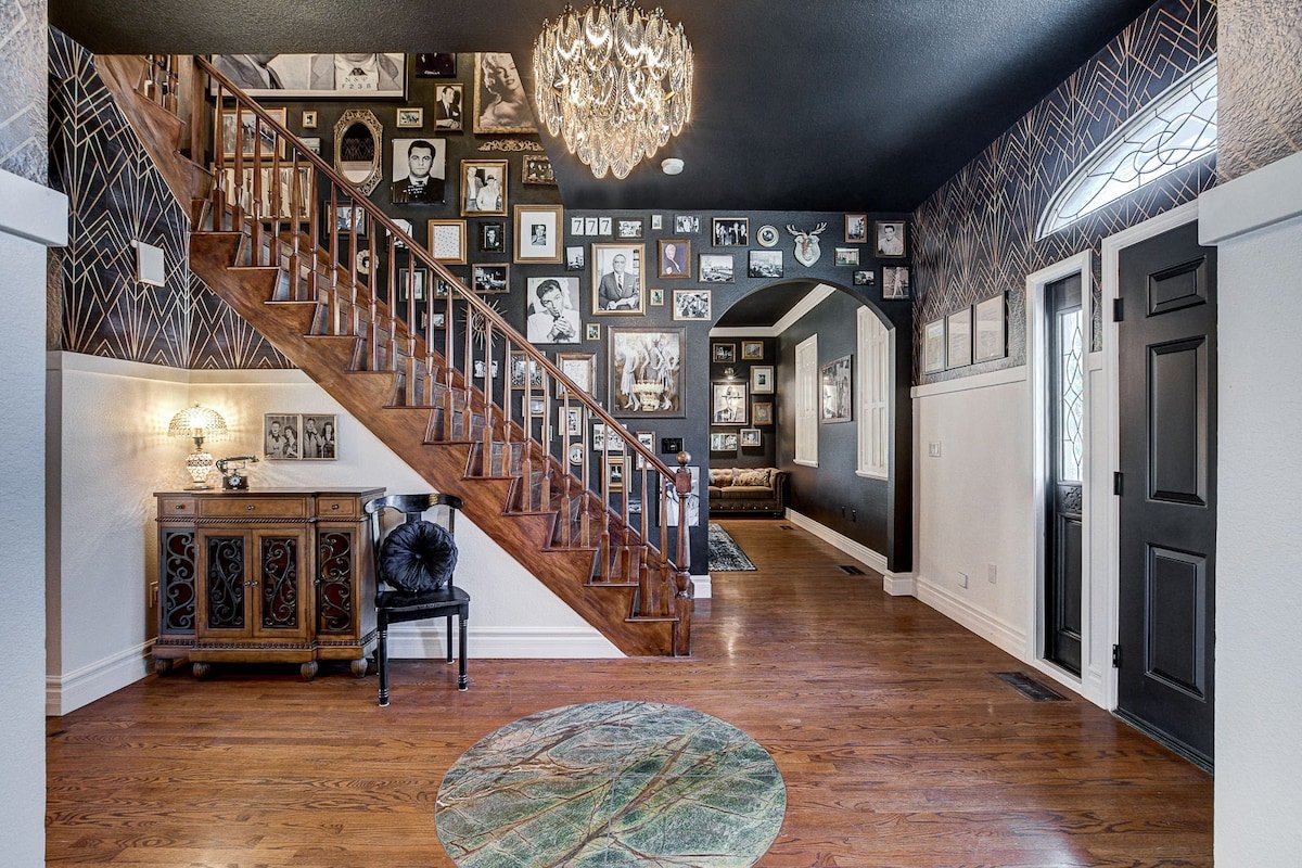 Upscale Luxury Estate gallery image 5