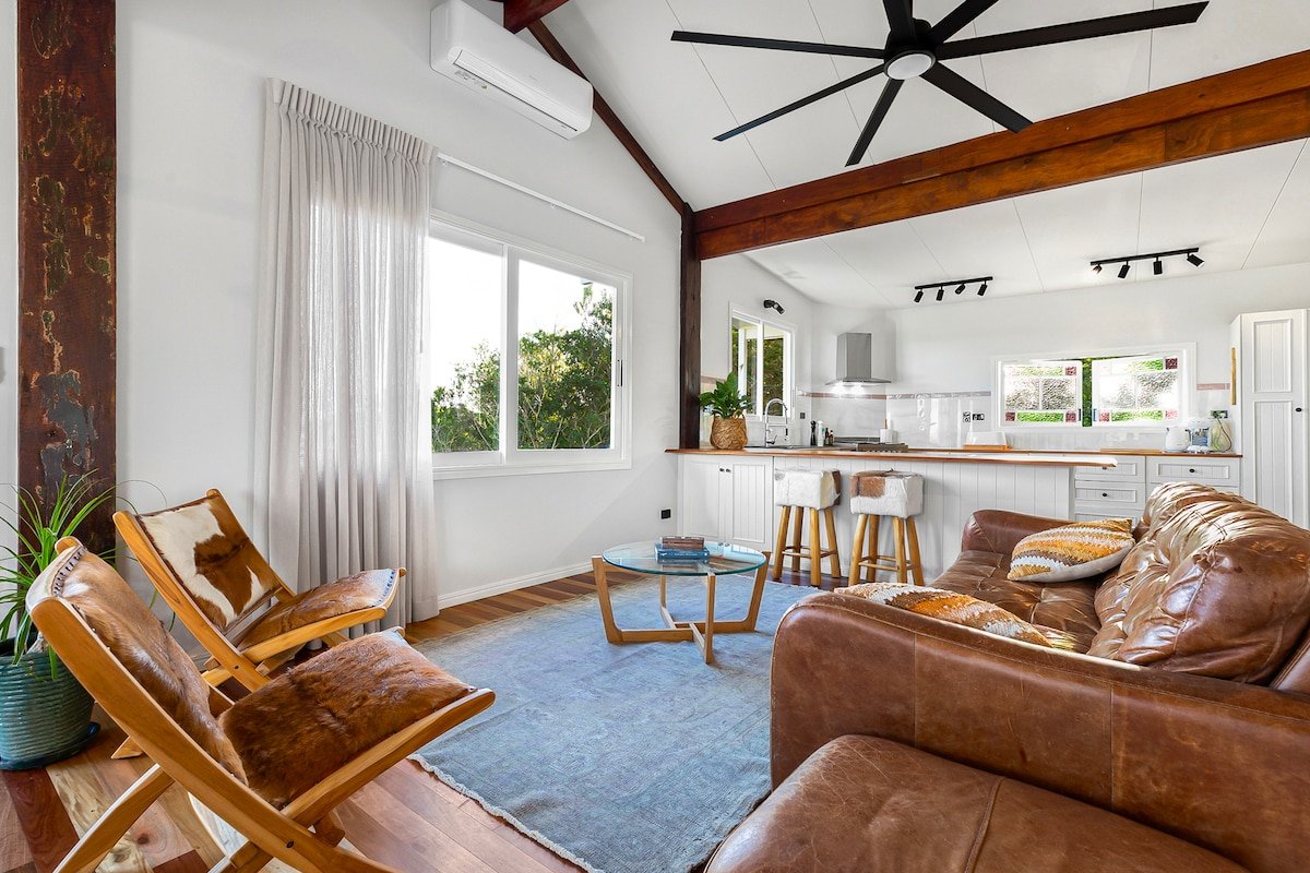 The Lodge 5 Star Pet Friendly gallery image 3