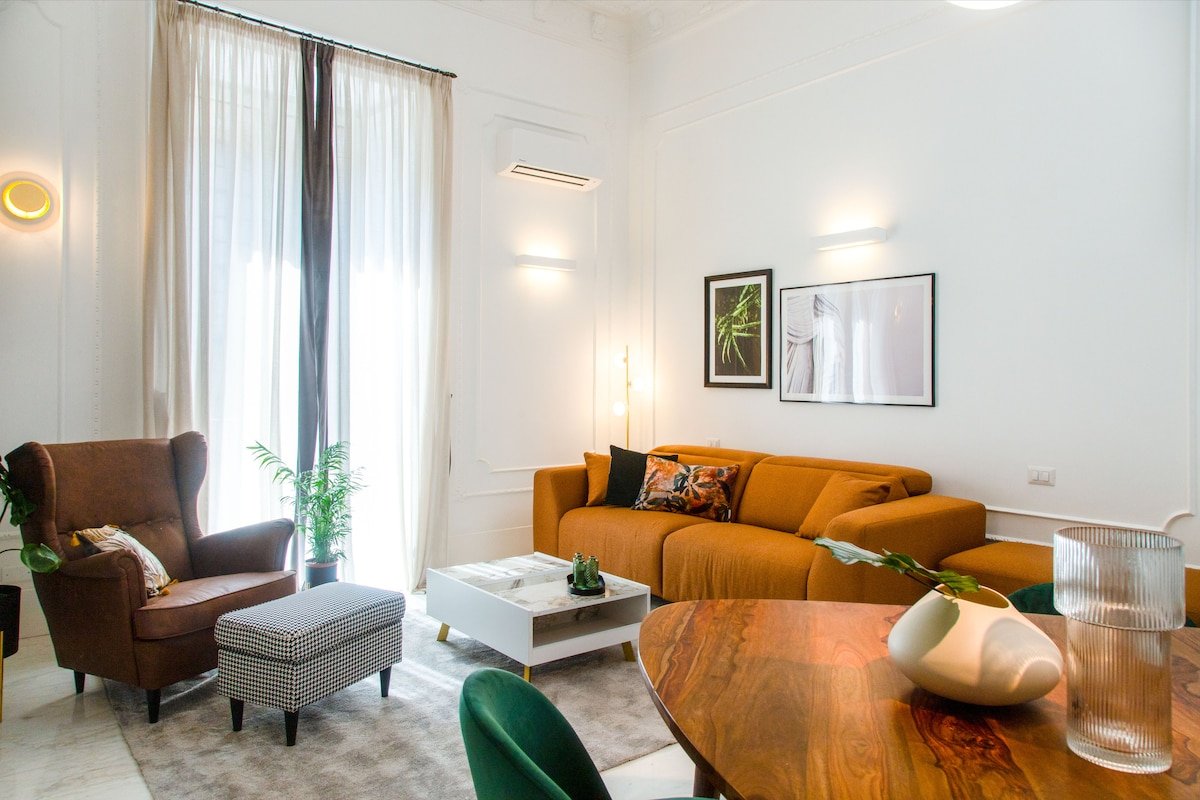 The Marble House Naples – Luxury Apartment gallery image 2