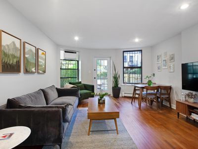 Peaceful townhome near Central Park – SuperHost