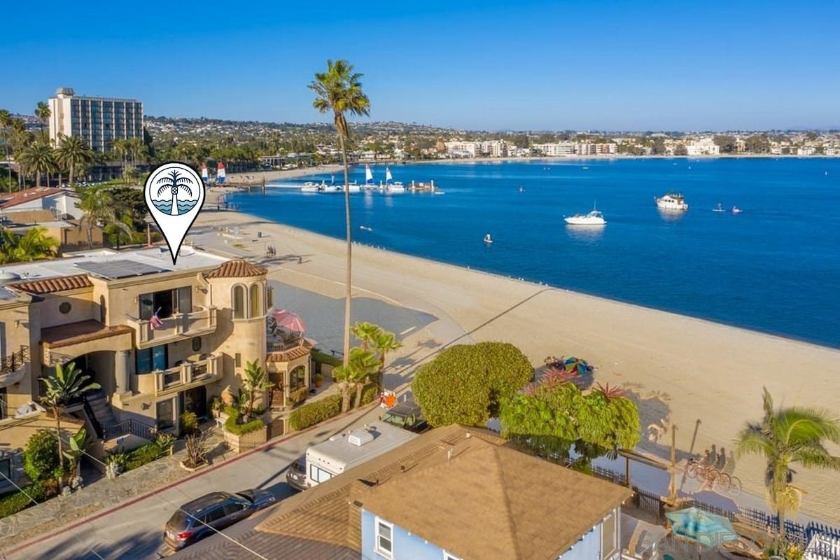 Villa Italia 2 | 4BR Scenic Waterfront w/ Patio gallery image 3