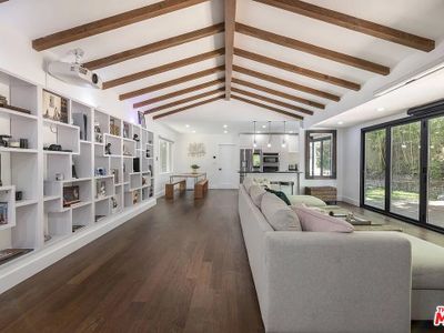 Villa Outpost in Hollywood Hills